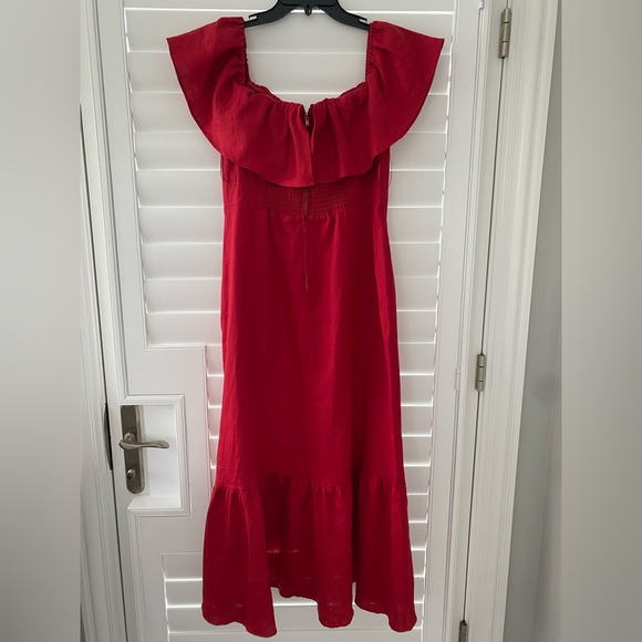 - Reformation Baela Off-The-Shoulder Midi-Dress - Picture 8 of 11